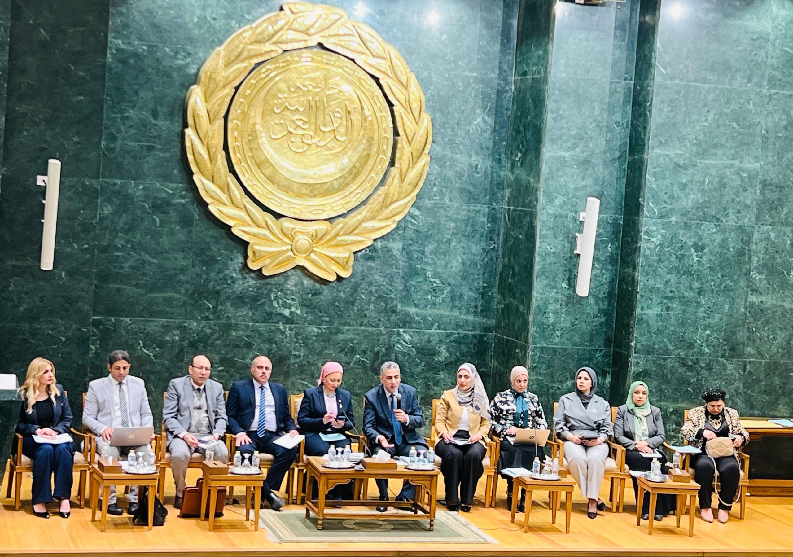 مشاركة المركز في ندوة “انعكاسات التنوع على الهوية العربية: نحو مقاربة تكاملية” بجامعة الدول العربية